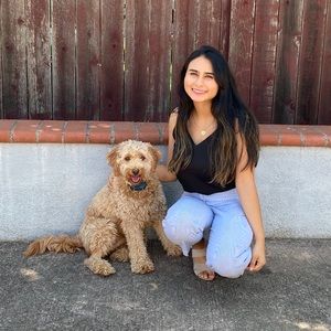 Meet your Posher, Danielle